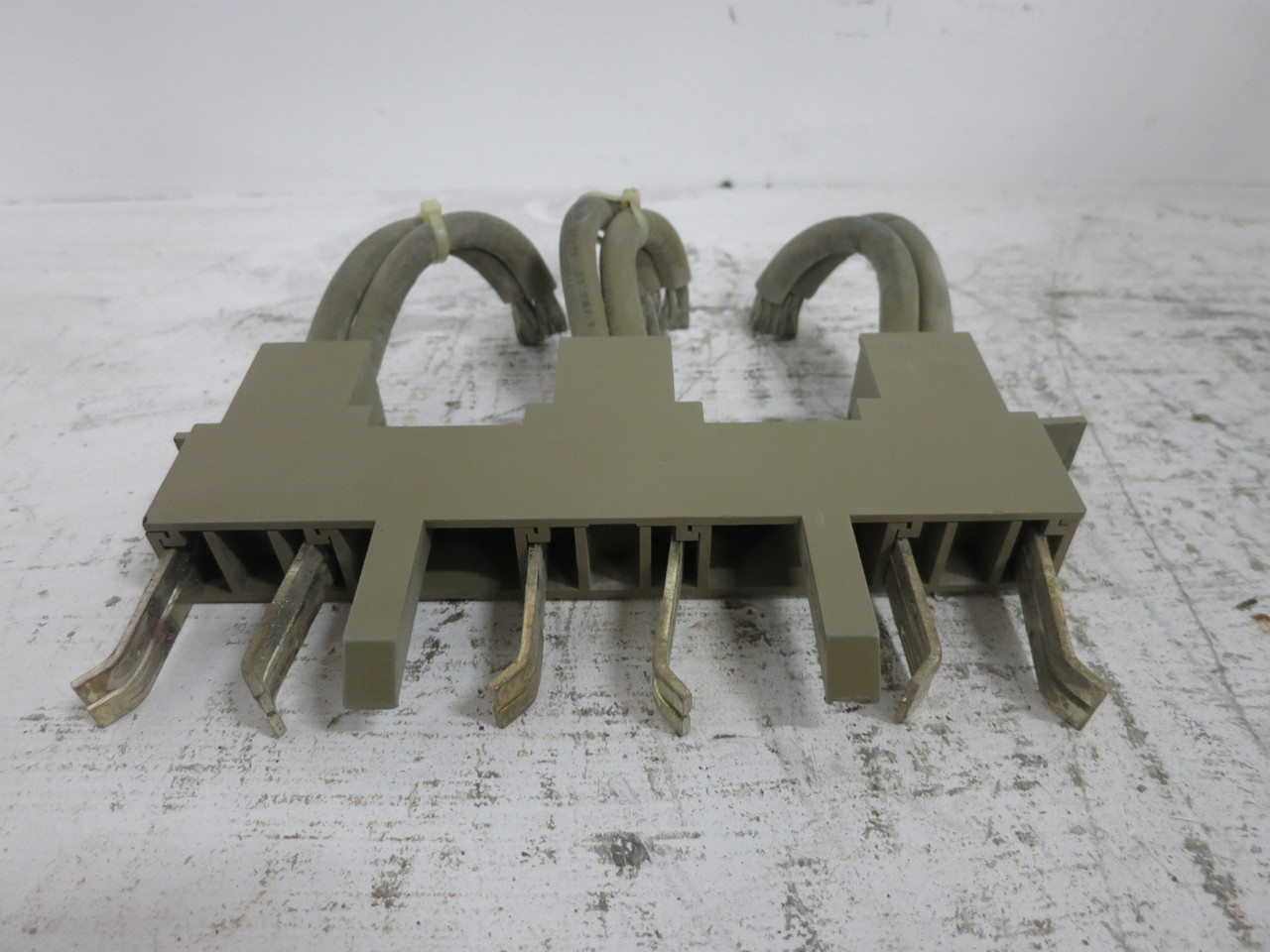 Siemens Model 90 200A MCC Bucket Stab Assembly Double 4 AWG 200 Amp Mod 95 Stabs (DW8208-1)