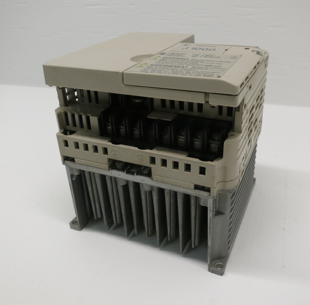 Yaskawa CIMR-JU4A0011BAA J1000 7.5 HP AC VS Drive 480V J-1000 VFD Microdrive (DW8215-1)