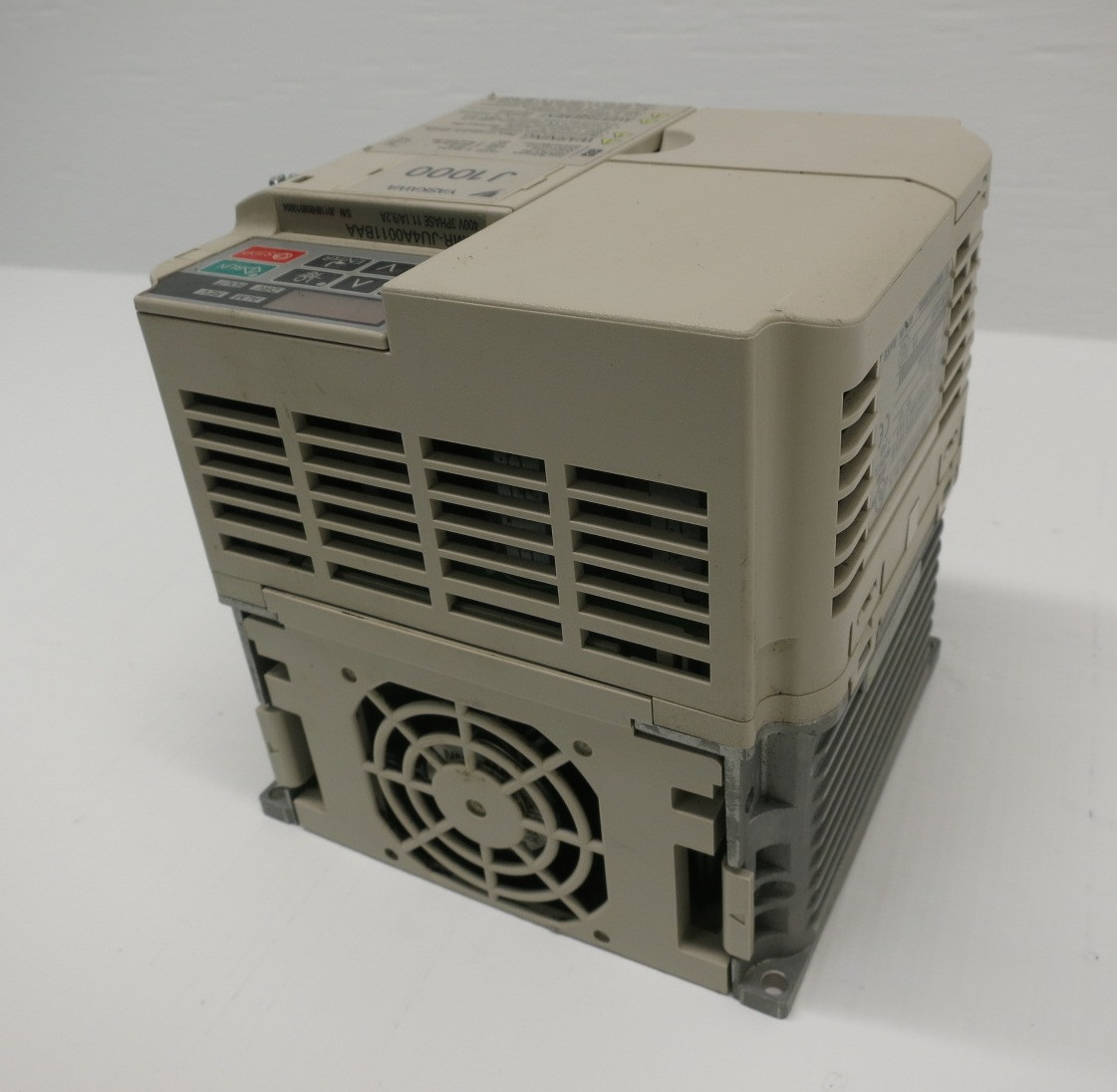 Yaskawa CIMR-JU4A0011BAA J1000 7.5 HP AC VS Drive 480V J-1000 VFD Microdrive (DW8215-1)