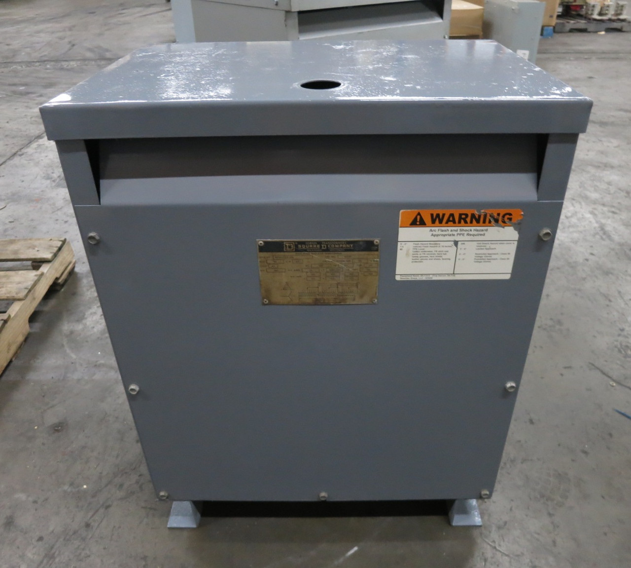 Square D 45 kVA 480 Delta to 208Y/120 V 3PH Transformer 45T3H 480V - 208 (DW8221-1)