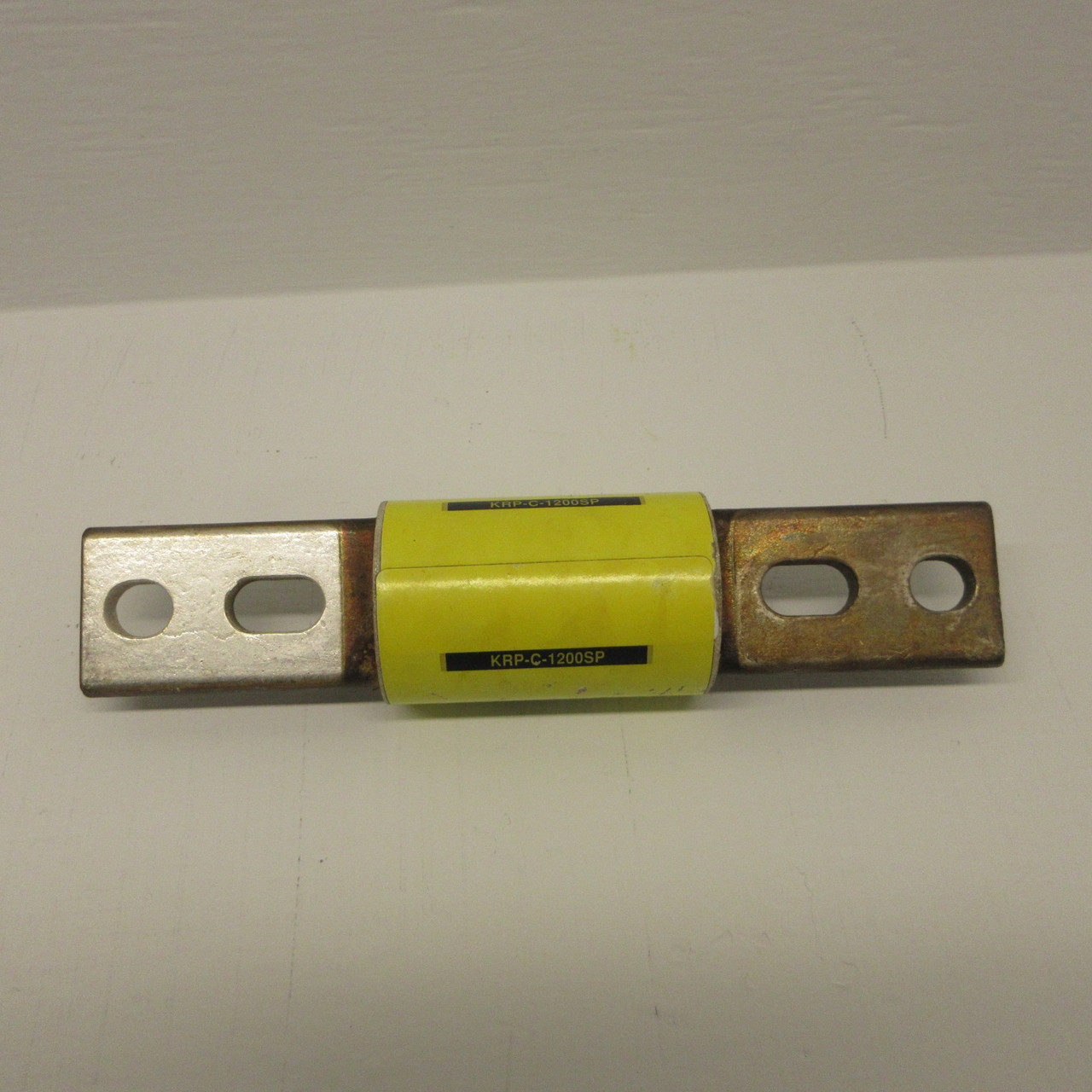 Bussmann KRP-C-1200SP Low Peak Time Delay Fuse 600VAC Current Limiting Class L (AH1266-3)