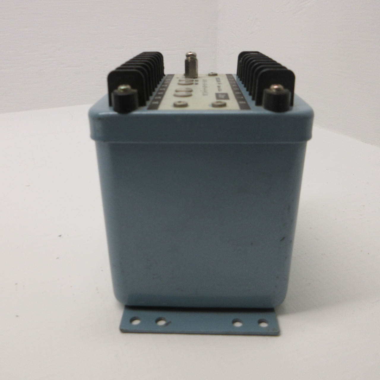 Yokogawa 248965-540-AHF-4-0-M/JAB Juxta AC Power Series Var Transducer 120V 831V (AH1272-6)