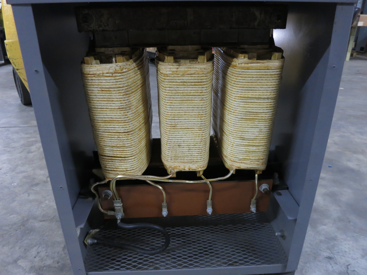 Hitran 51 kVA 460 Delta to 460Y/266 V 3PH Isolation Transformer D3005144H6 460V (DW8223-1)