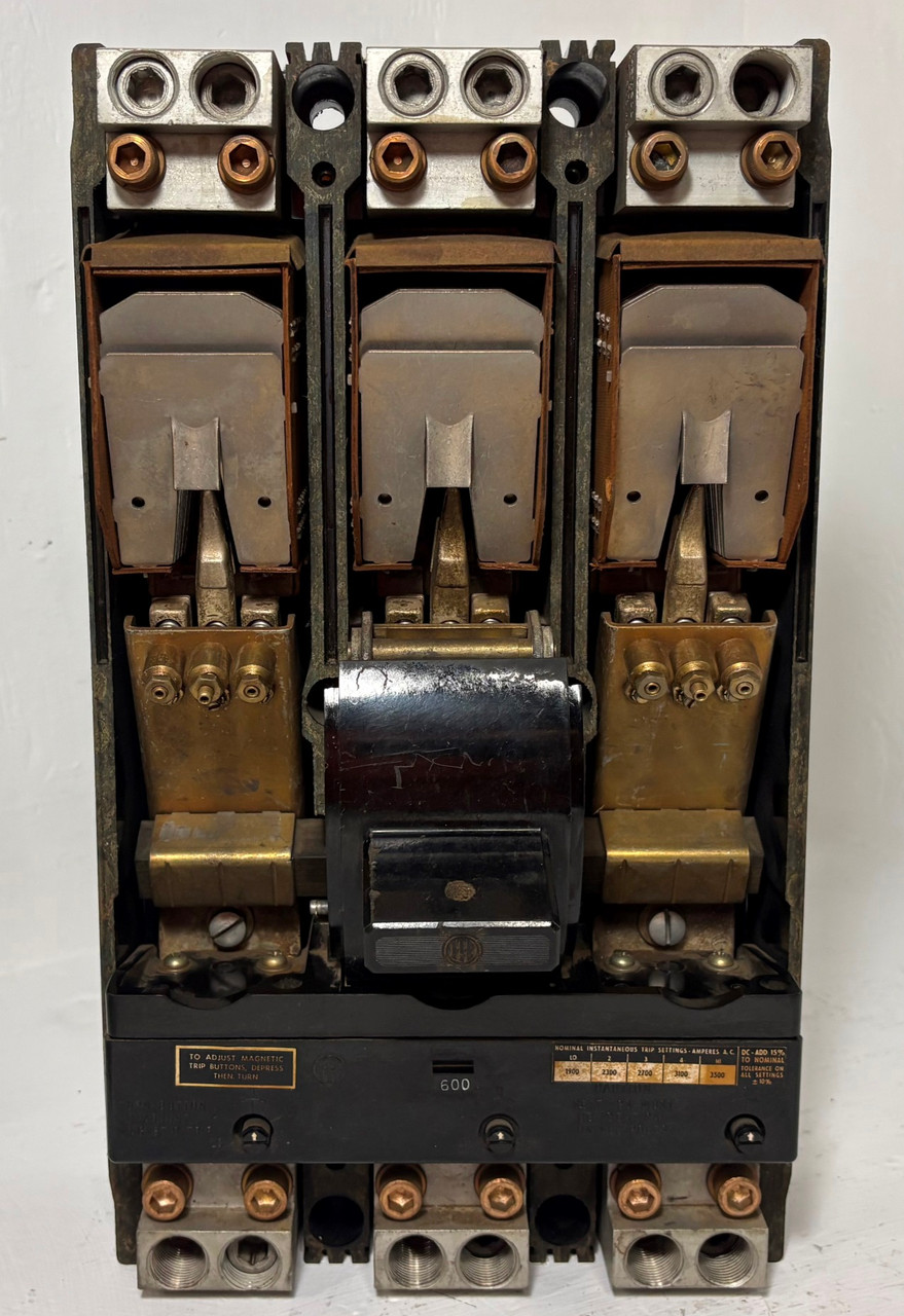 ITE Gould KM3F800 800A Circuit Breaker w/ 600 Amp Trip 600V 3P KM3-F800 KM3-T600 (EM5920-1)