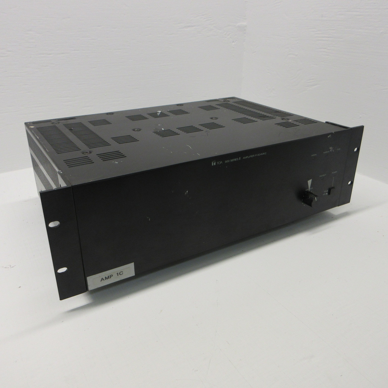 TOA Corporation P-924MK2 Amplifier 900 Series II Single Channel 240 Watt 120VAC (AH1280-2)