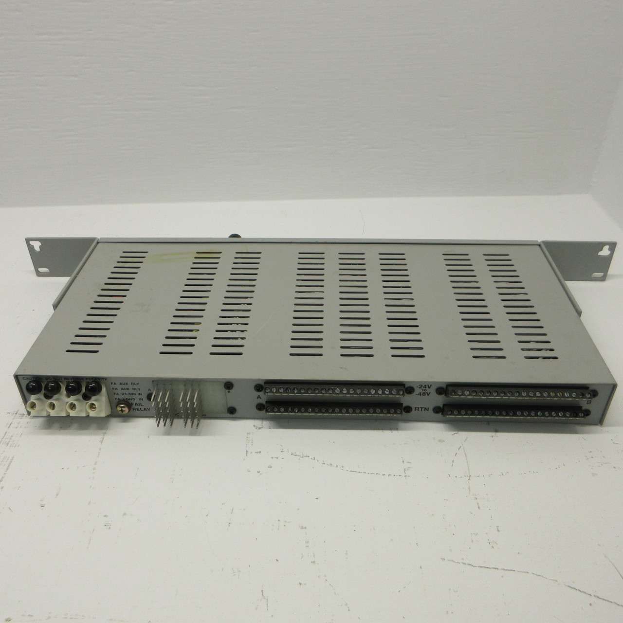 Hendry 06004-11 Rev G Input Fuse Panel 24V to 48V Mountable Fuse Panel Module (AH1286-1)