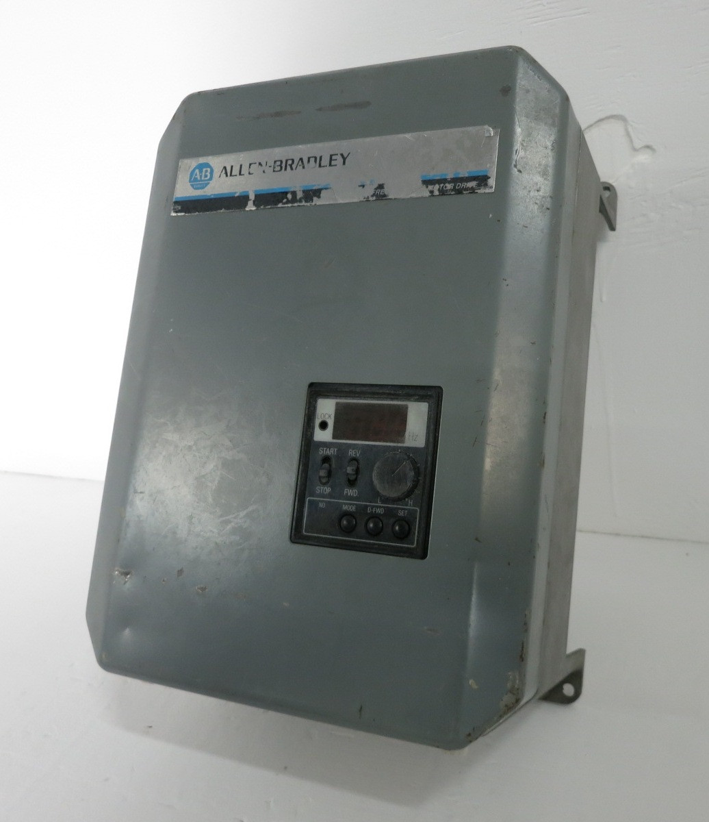 Allen Bradley 1333-CAA 5 HP AC VS Drive 230V VFD Variable Frequency 240V 1333CAA (DW8236-1)