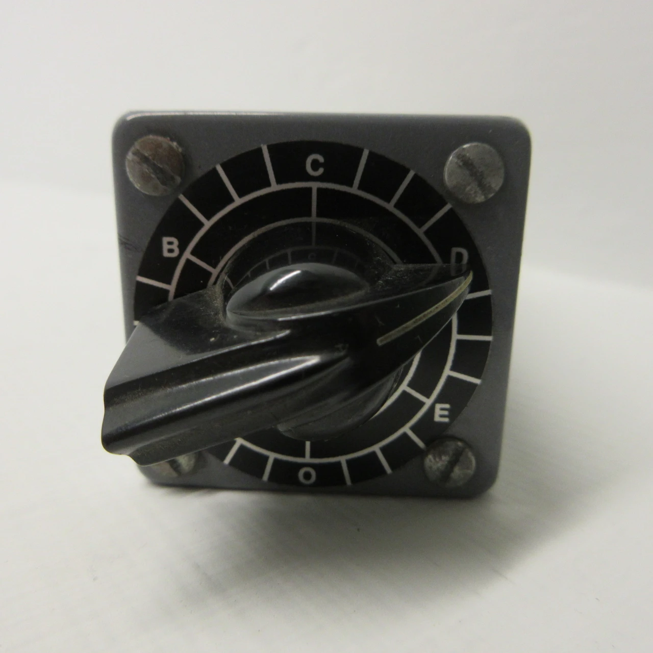 Agastat 2122D4YF Timing Relay 125VDC Coil 1.0-30 Second Thomas & Betts 8 Pin (AH1295-1)