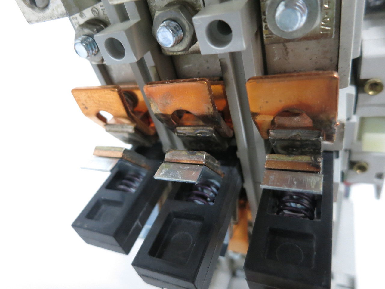 Eaton AN16KN0 Size 3 AC Motor Starter 90A 600V 208V Coil 50 HP @ 460V AN16KNO (DW8240-1)