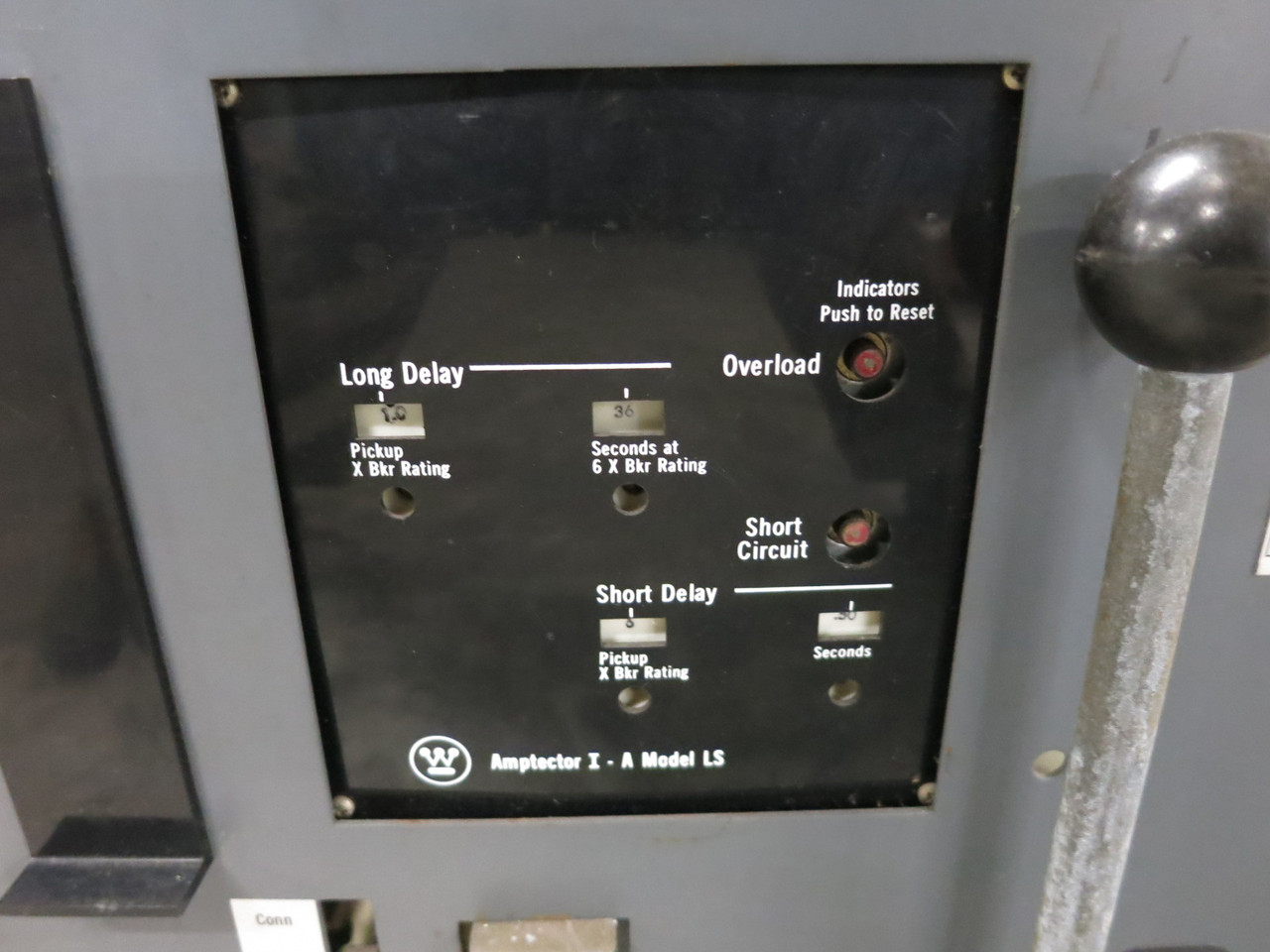 Westinghouse DS-416 1600A AC Power Circuit Breaker Amptector I-A LS 1600 Amp (DW8242-1)
