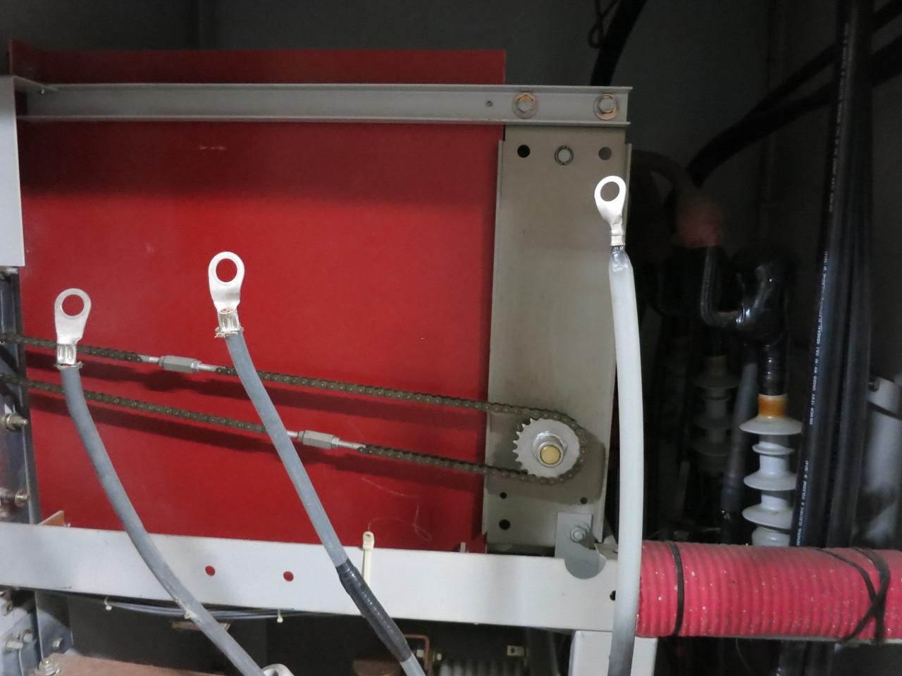 GE 15 kV 1200A Fusible Load Break Interrupter Switch 1200 Amp Cont 600A PIF (DW8245-1)