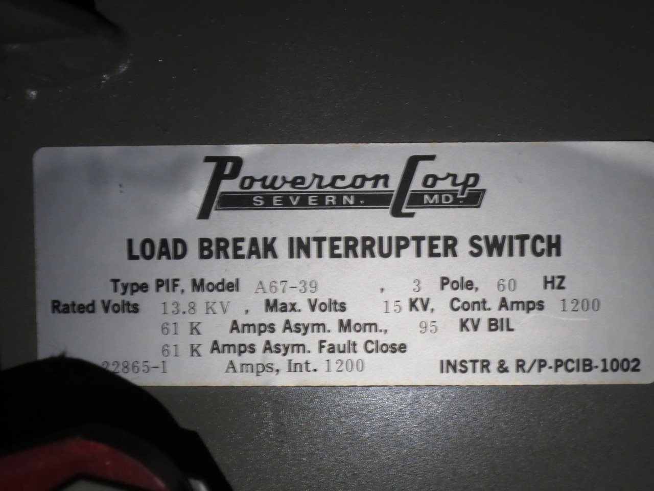 GE 15 kV 1200A Fusible Load Break Interrupter Switch 1200 Amp Cont 600A PIF (DW8245-1)