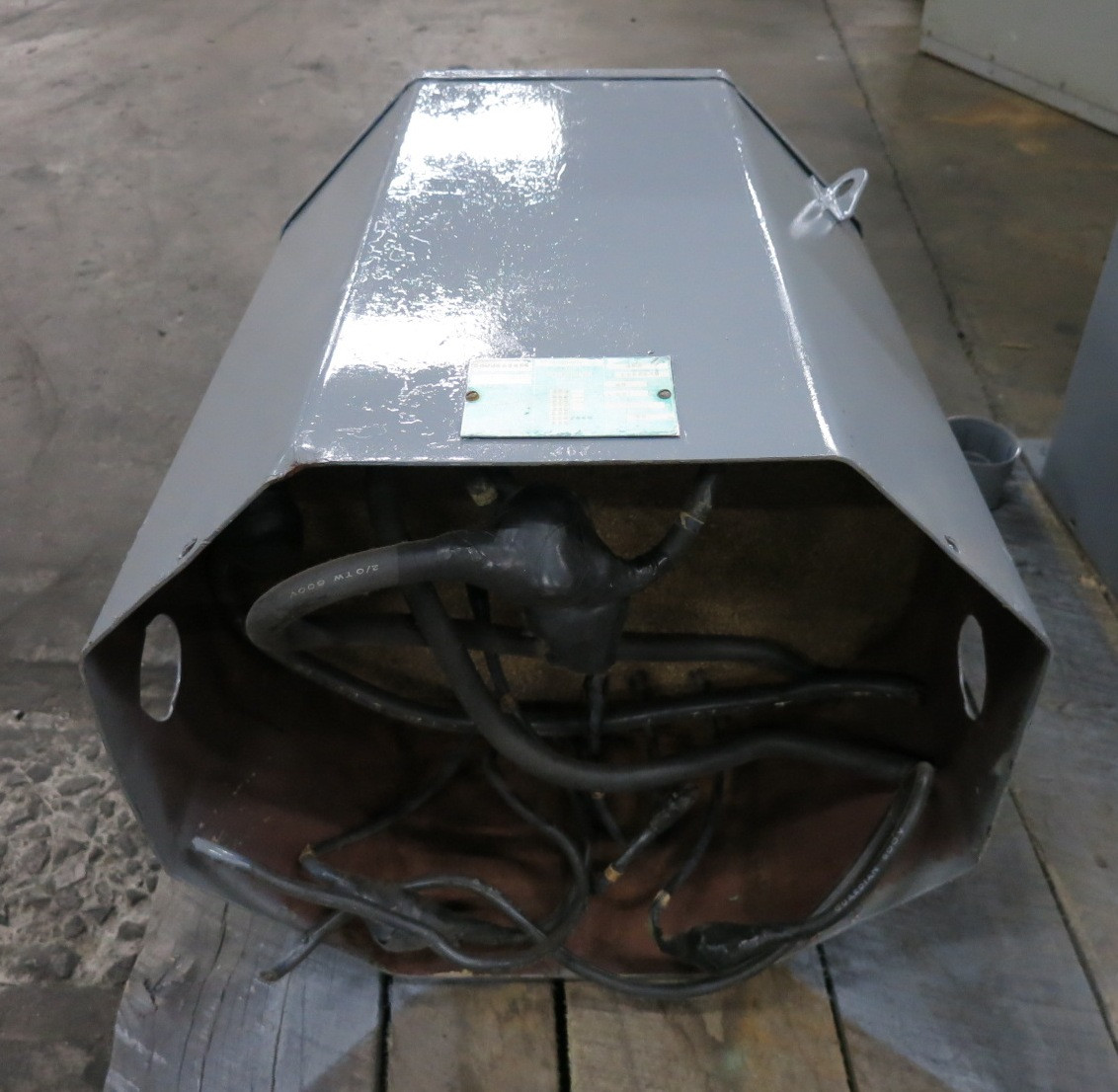 Westinghouse 25 kVA 600 to 120/240 V 1PH Transformer S60J11S25E 600V EP Single (DW8249-1)