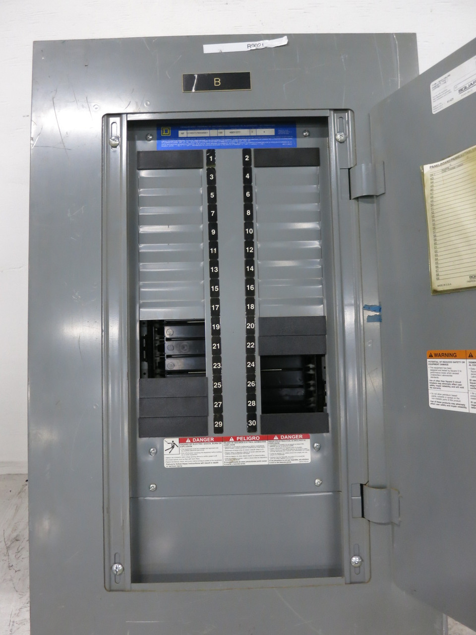 Square D 100A NF MLO Breaker Panel Board 3PH 4W 480Y/277V 100 Amp 480 30 Circuit (DW8253-1)