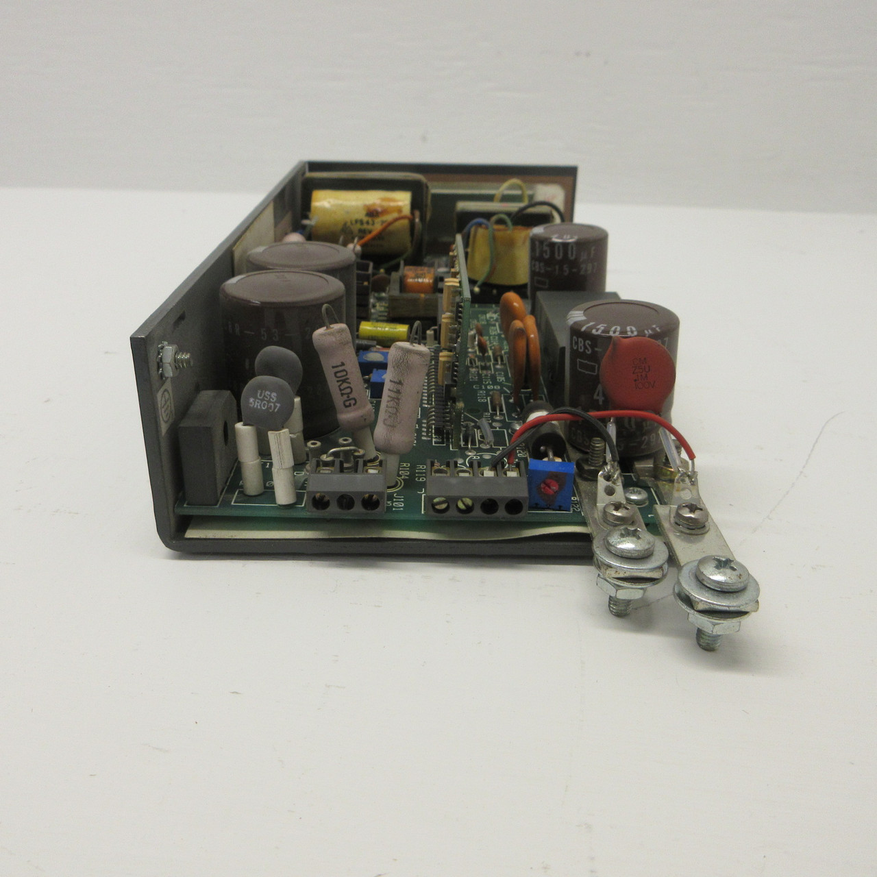 LAMBDA LFS-43-28 Regulated Power Supply 95-132VAC Input 28V Output 5.1A MAX (AH1306-5)