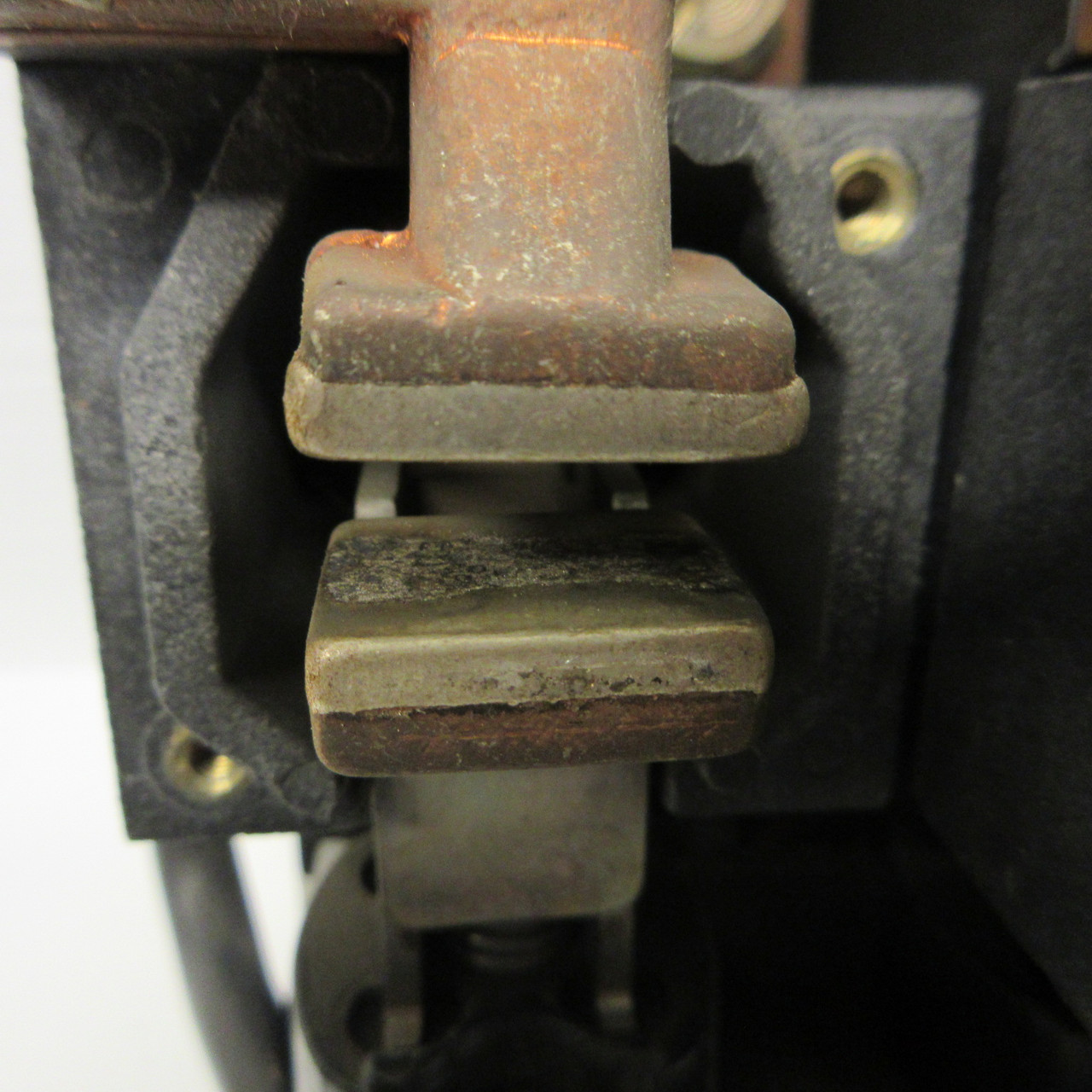 Square D 8536F0-1 S Series C Motor Starter Size 4 120V Coil 600VAC 100HP 8536F01 (AH1327-1)