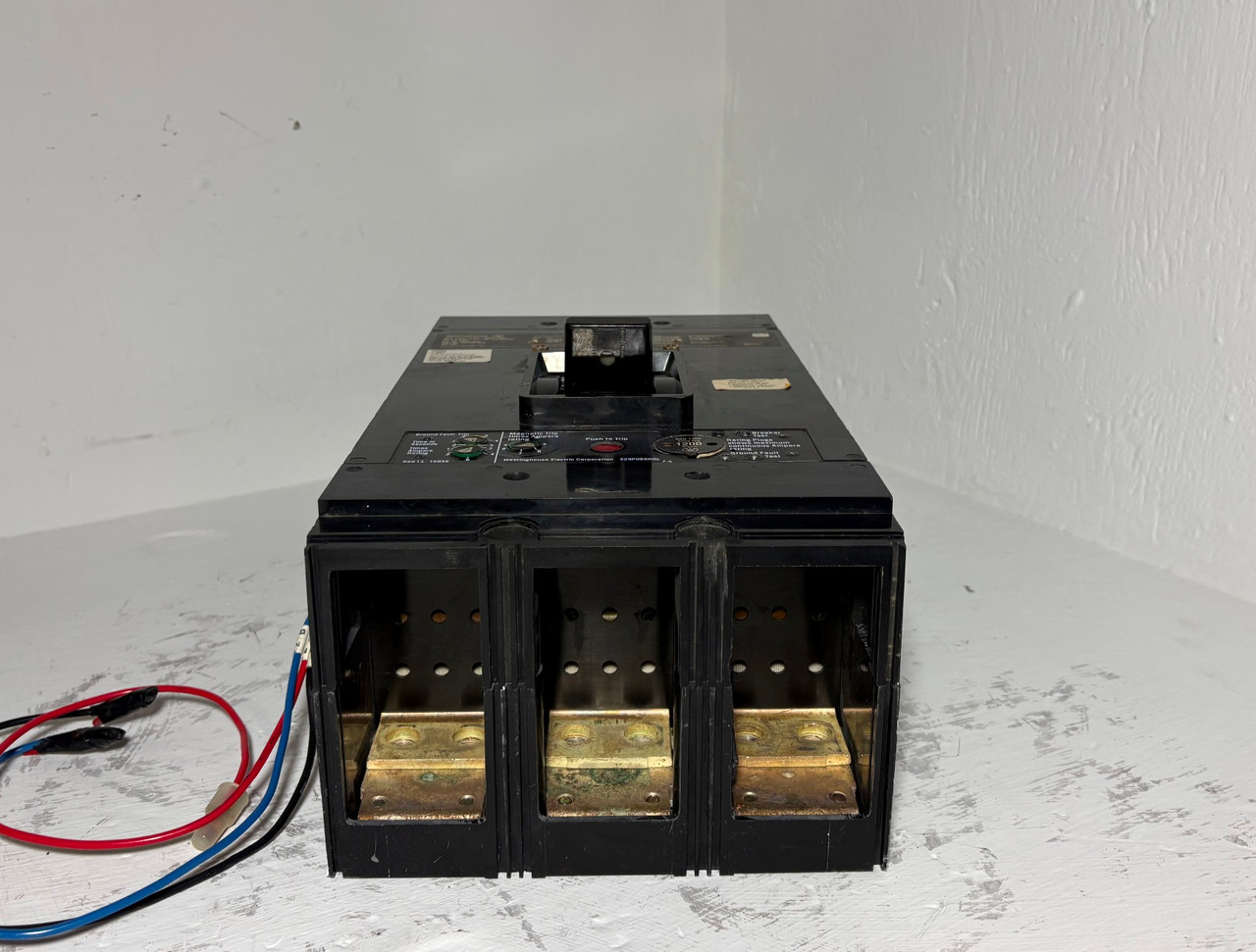 Westinghouse NCG31200F 1200A Circuit Breaker w/ Ground & 1200 Amp Plug NCG Frame (EM5924-1)