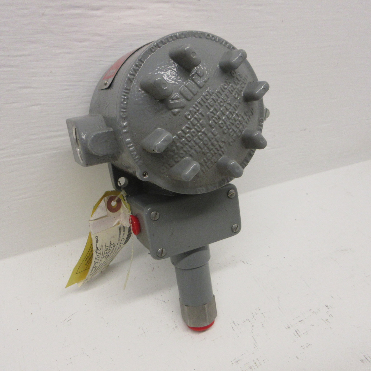 SOR Pressure Switch Adj Range: 500-4000 PSI Over Range: 5000 PSI Proof: 6000 PSI (AH1343-2)