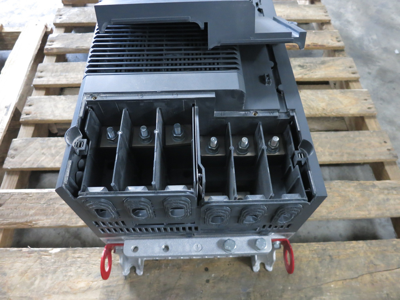 Siemens 6SL3210-1PE34-8CL0 Sinamics Power Module Drive 250 kW PM240-2 300 HP 480 (DW8279-2)
