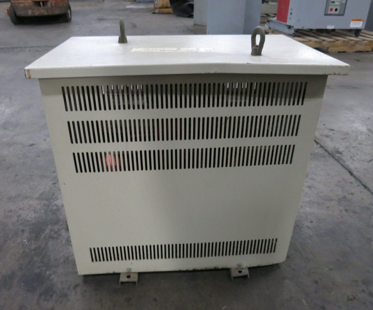 legrand 11 kVA 575/600 Delta to 380 Delta V 3PH Transformer 7768-DQ 600V - 380V (DW8286-1)