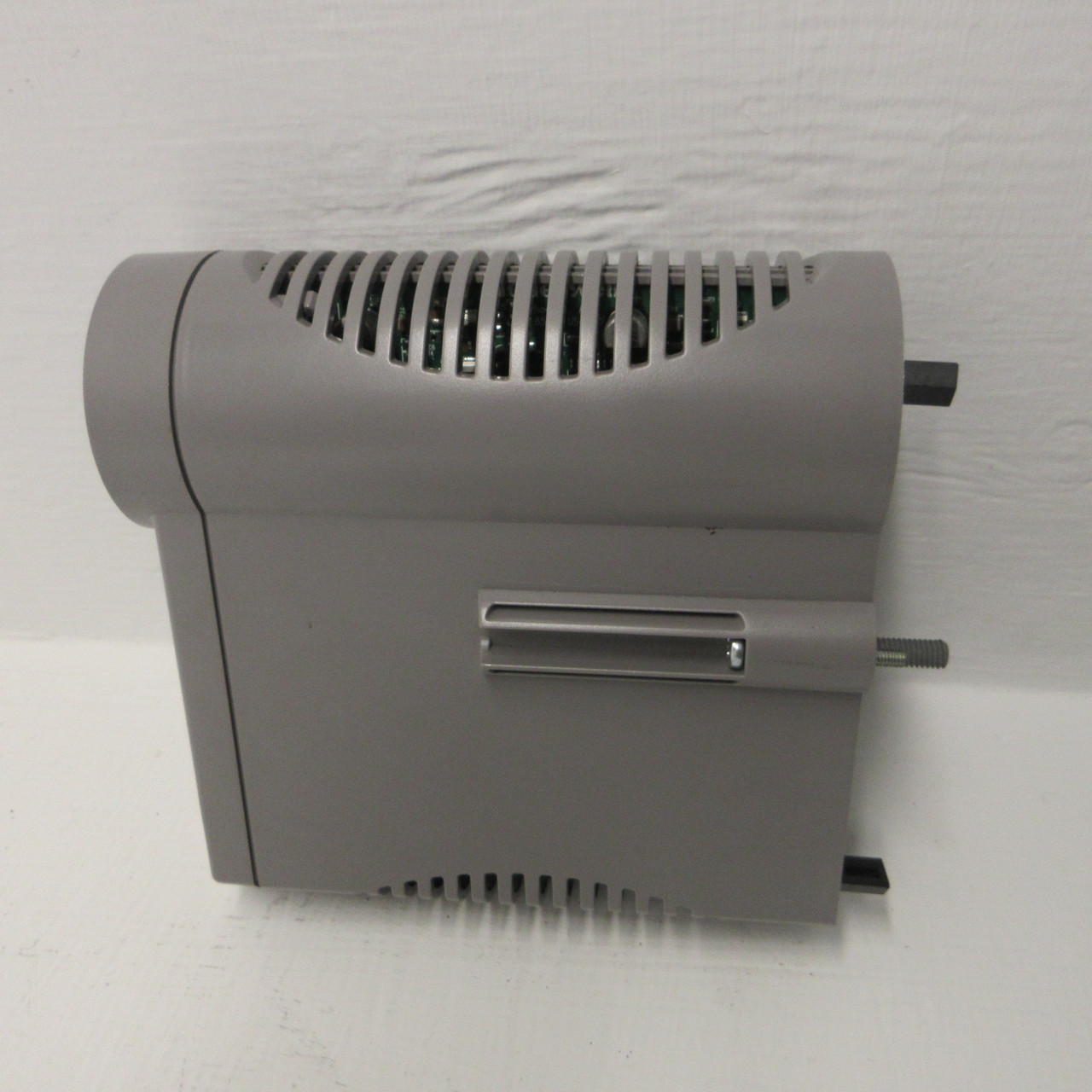 Honeywell CC-PAOH01 Hart Analog Output PLC Module 51405039-175 (FW: F HW: C) (AH1354-5)