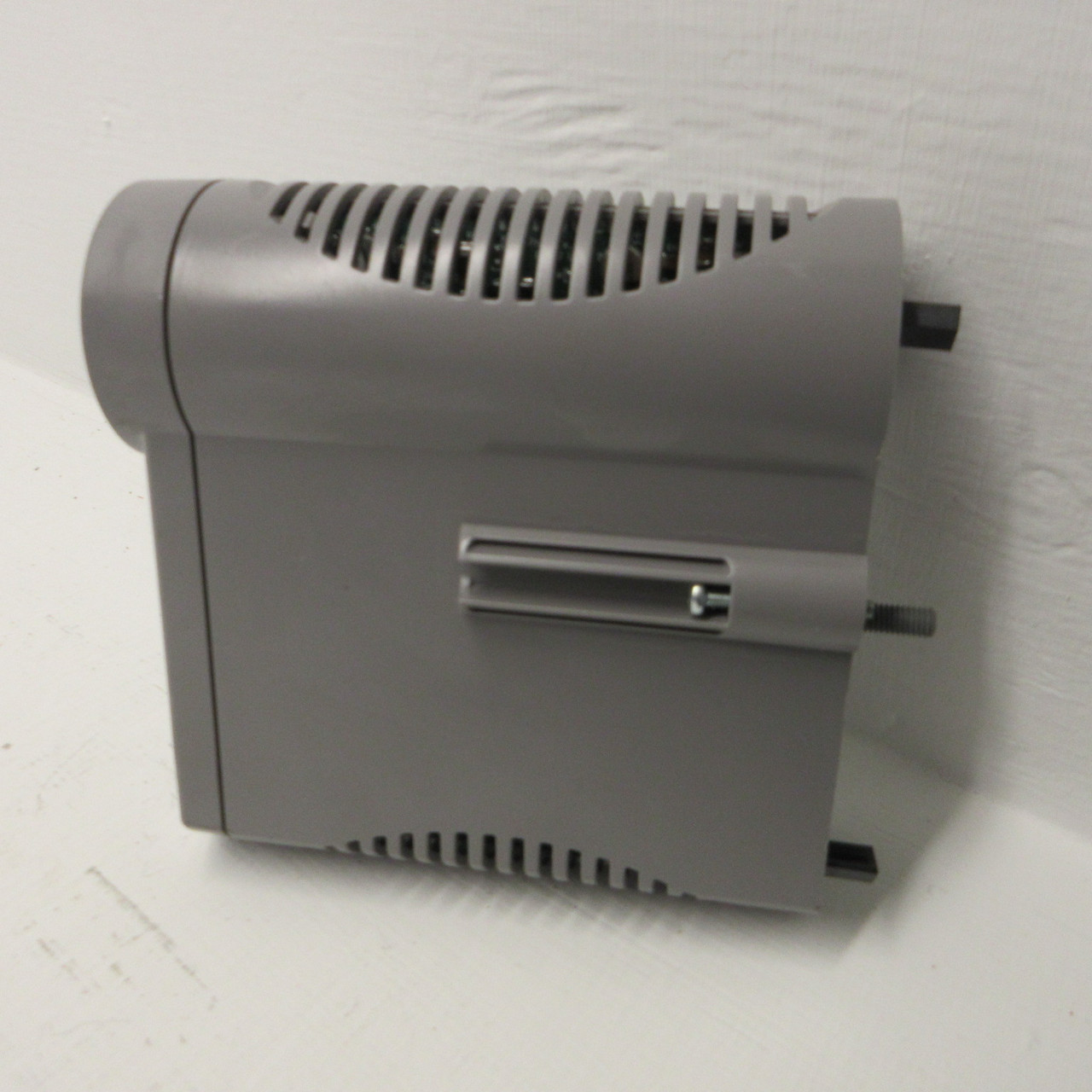 Honeywell CC-PAOH01 Hart Analog Output PLC Module 51405039-175 (FW: G HW: C) (AH1352-2)