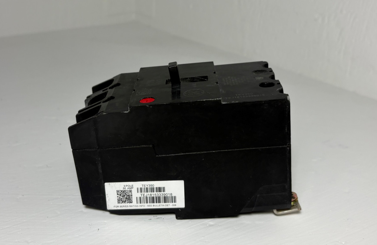 GE TEY330 30A 3P Circuit Breaker 480Y/277V Type TEY 30 Amp General Electric HACR (EM5926-3)