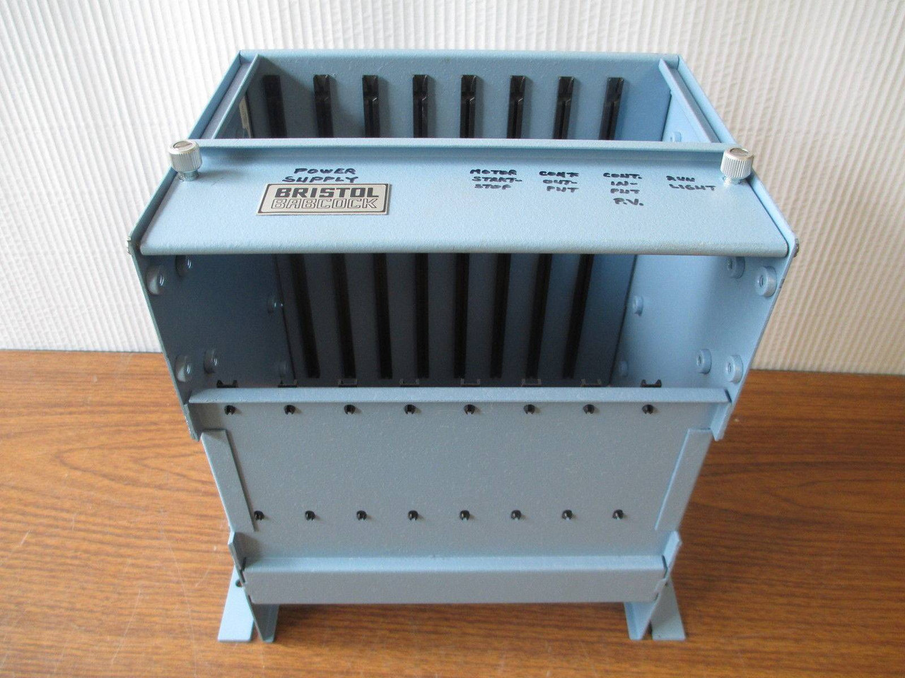 Bristol Babcock 8741-20A-100 8-Slot Rack 874120A100 8 Slot Chassis (EBI0594-1)