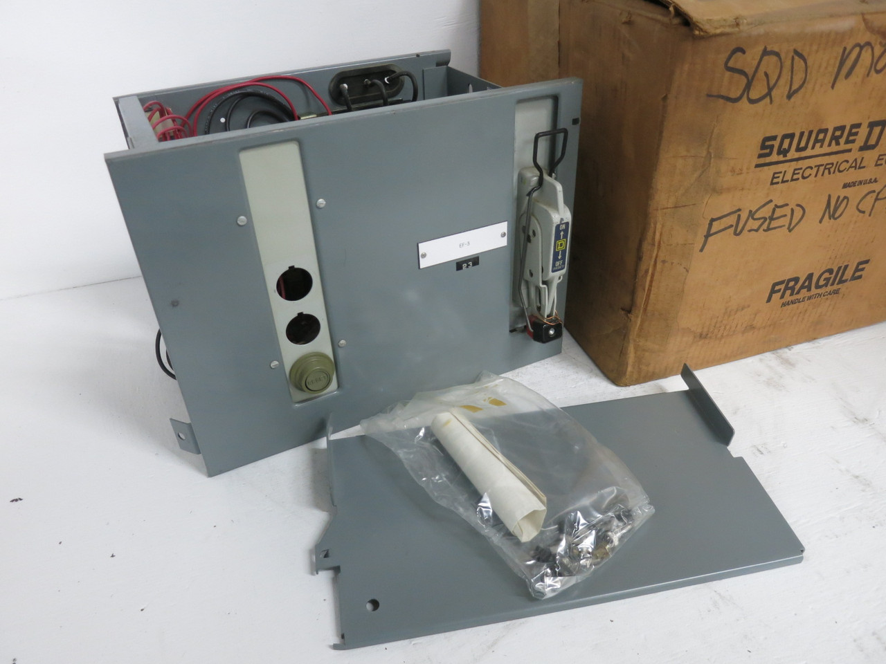 NEW Square D Model 4 30A Fusible Size 1 Starter 12" MCC Bucket 30 Amp 8998 8536 (DW8293-1)