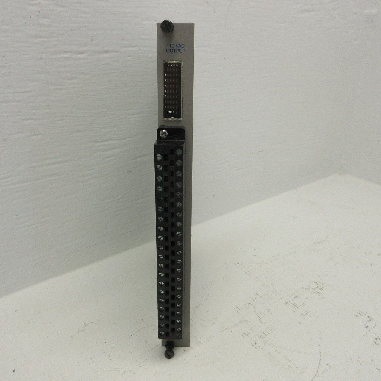 Siemens TI 575-4616 PLC Output Module Board PCB 16 Point 110VAC Assy 2589497- (AH1368-1)