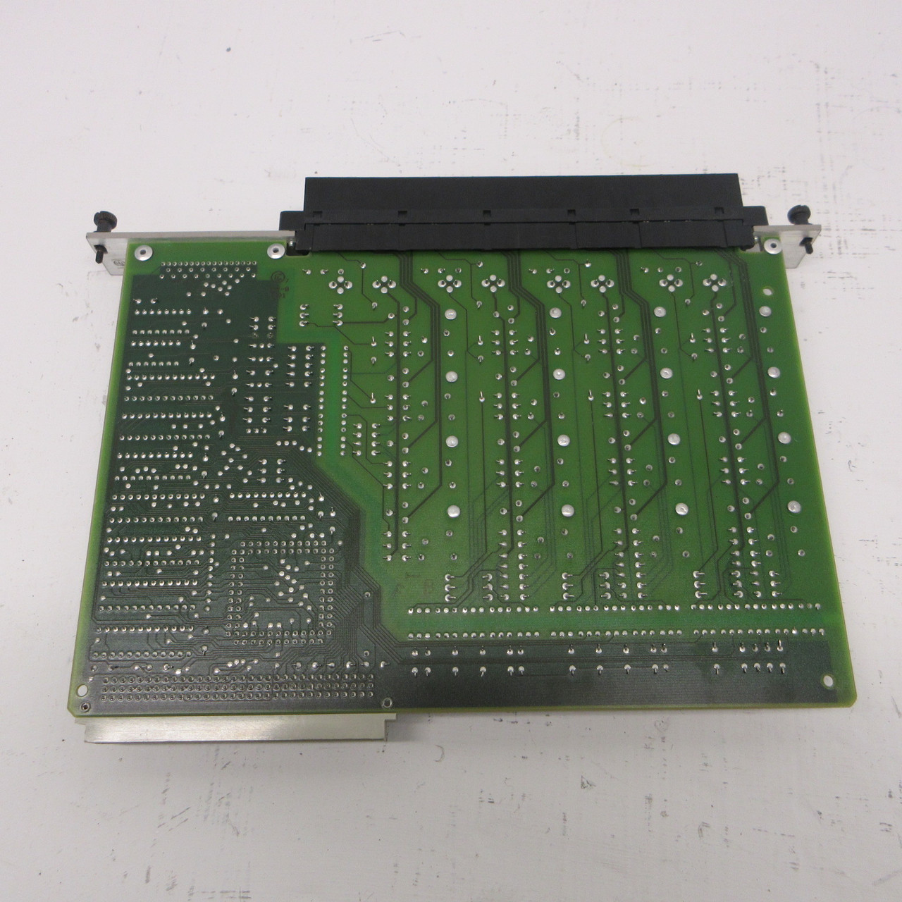 Siemens TI 575-4616 PLC Output Module Board PCB 16 Point 110VAC Assy 2589497- (AH1368-1)