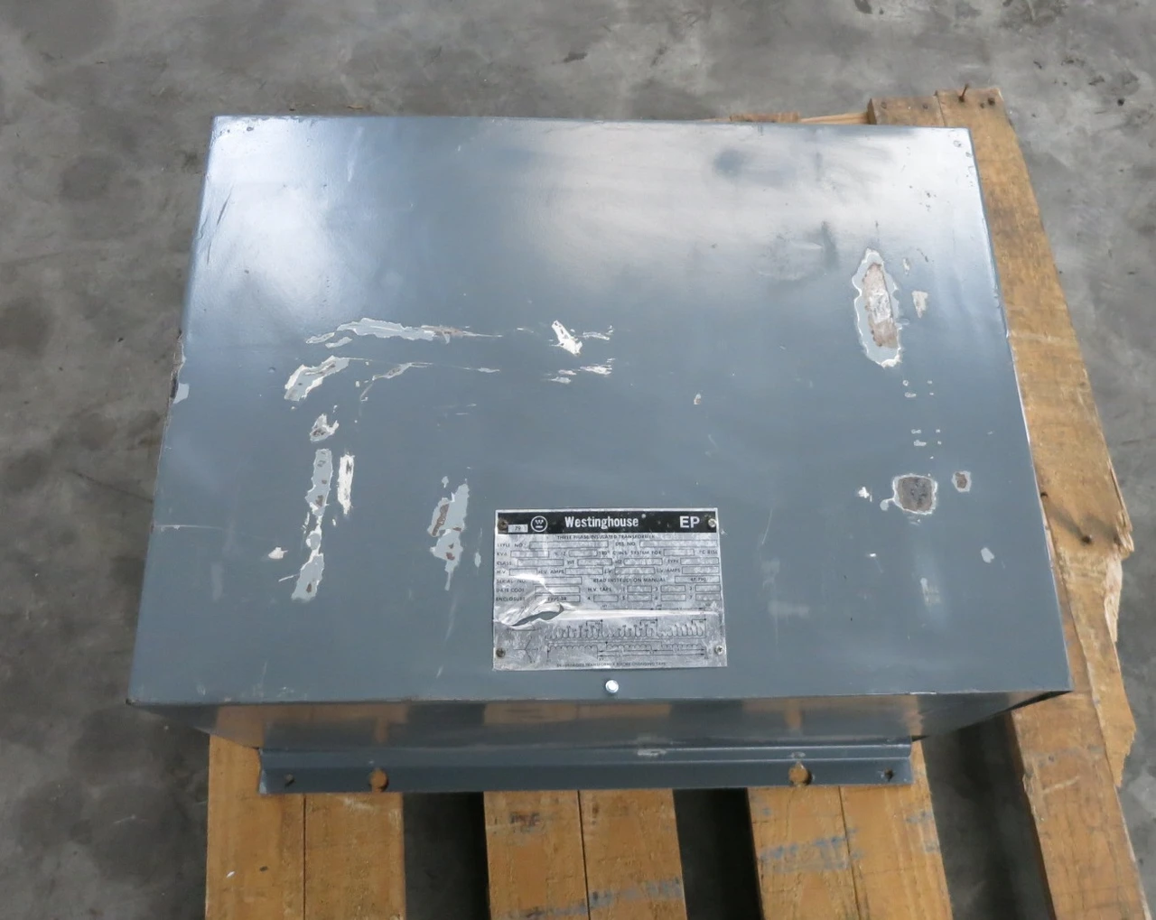 Westinghouse 30 kVA 480 Delta to 208Y/120 V 3PH Transformer Wall-Mount 3R 480V (DW8296-1)