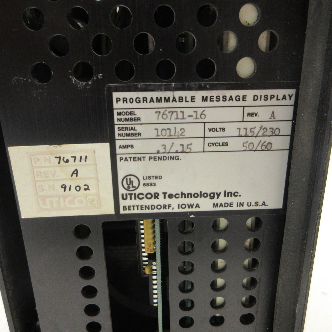 Uticor 76711-16 Rev A Programmable Message Display PMD450 115/230V .3/.15A UTI (AH1376-1)
