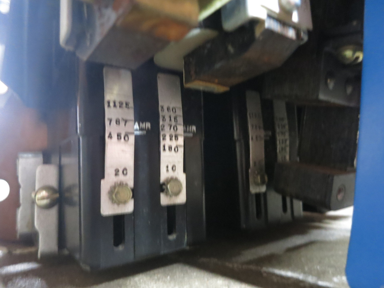 GE AK-2-25-2 600A Power Circuit Breaker EO 48 VDC Closing Under Voltage 600 Amp (DW8300-1)
