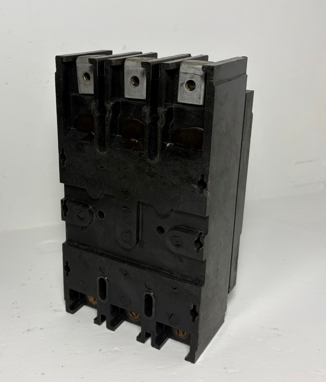 Square D 997327 225A Circuit Breaker 480/600V 3 Pole Type ML3 225 Amp (EM5929-3)