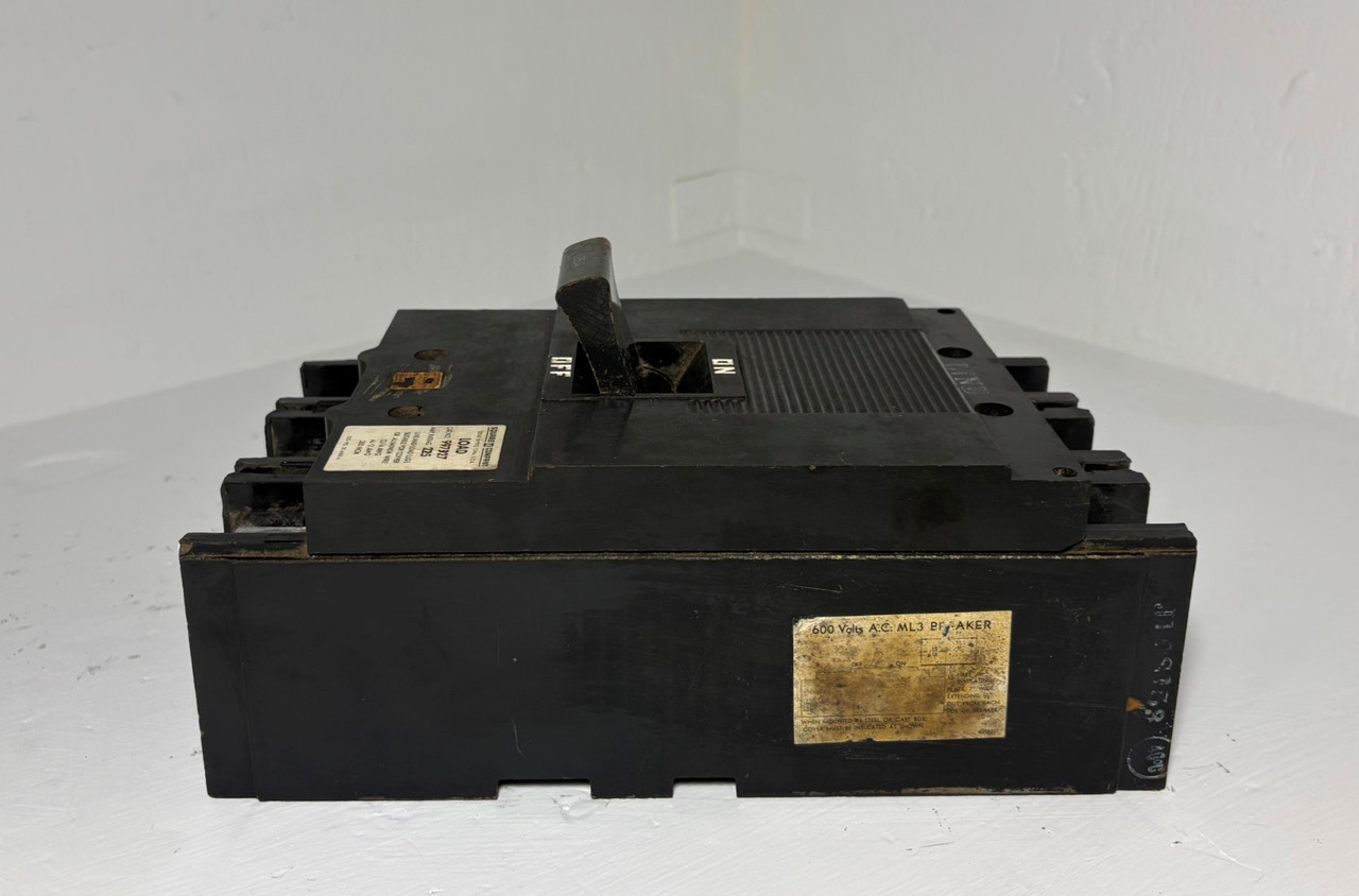 Square D 997327 225A Circuit Breaker 480/600V 3 Pole Type ML3 225 Amp (EM5929-3)