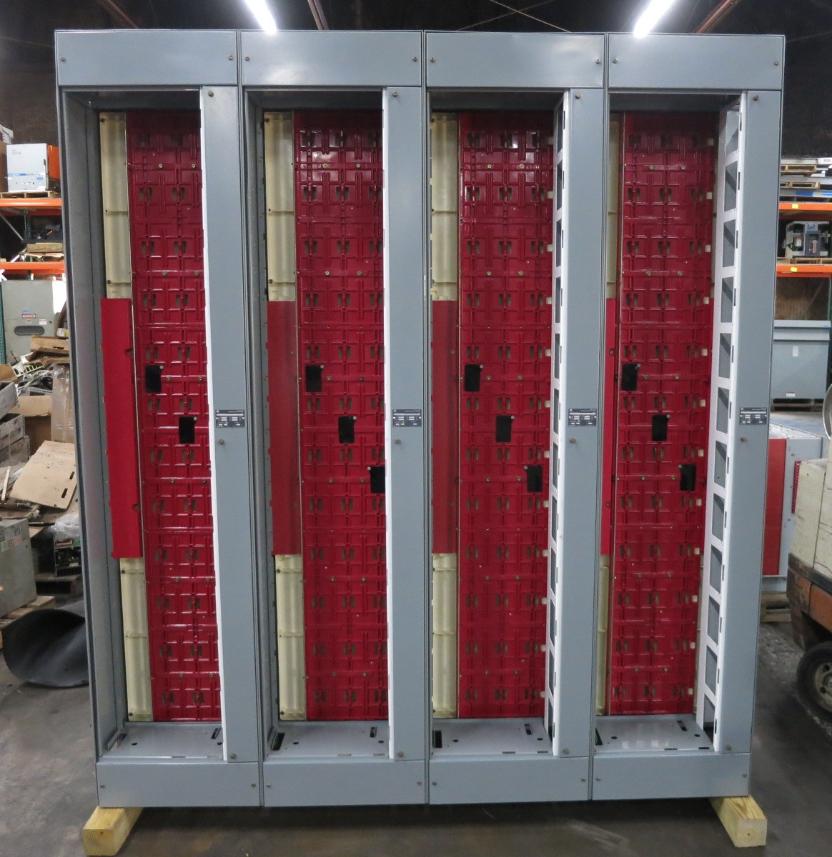 Allen Bradley Centerline 2100 1200/300 Amp 4x MCC Section Motor Control Center (DW8305-2)