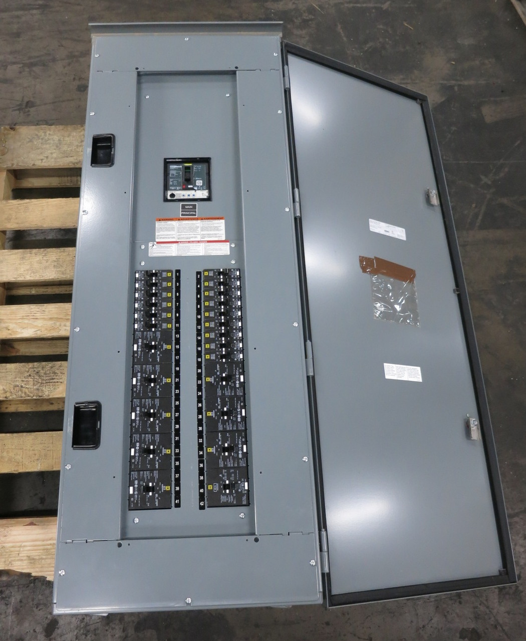 NEW Square D NF 250A Main Breaker Panel Board 250 Amp JDM36250U31XLY 3PH 4W 3R (DW8308-1)