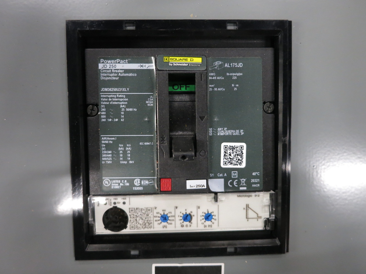 NEW Square D NF 250A Main Breaker Panel Board 250 Amp JDM36250U31XLY 3PH 4W 3R (DW8308-1)