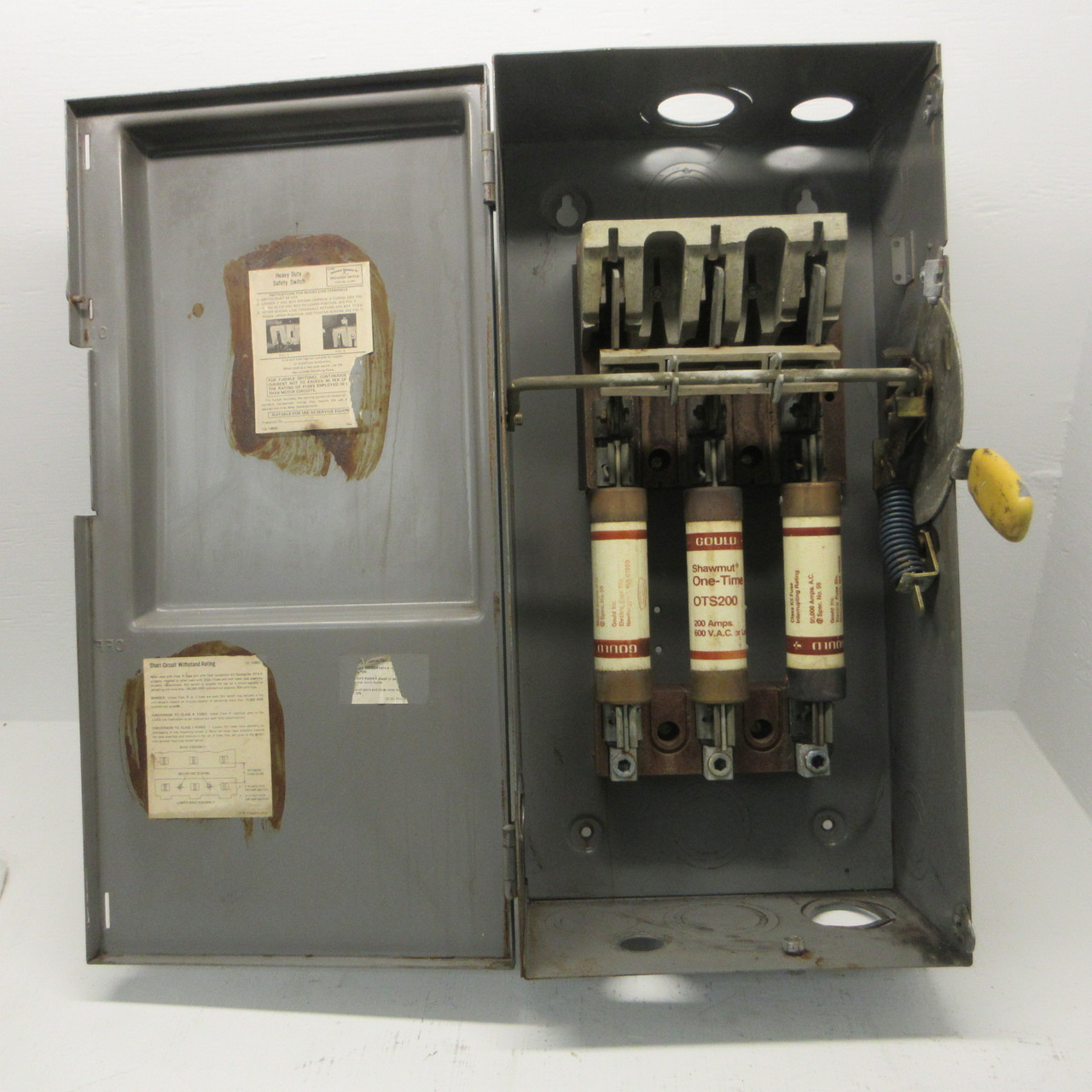 Arrow Hart AS364 200A 600V Fusible Safety Switch Disconnect 200 Amp w/ Fuses (AH1401-1)