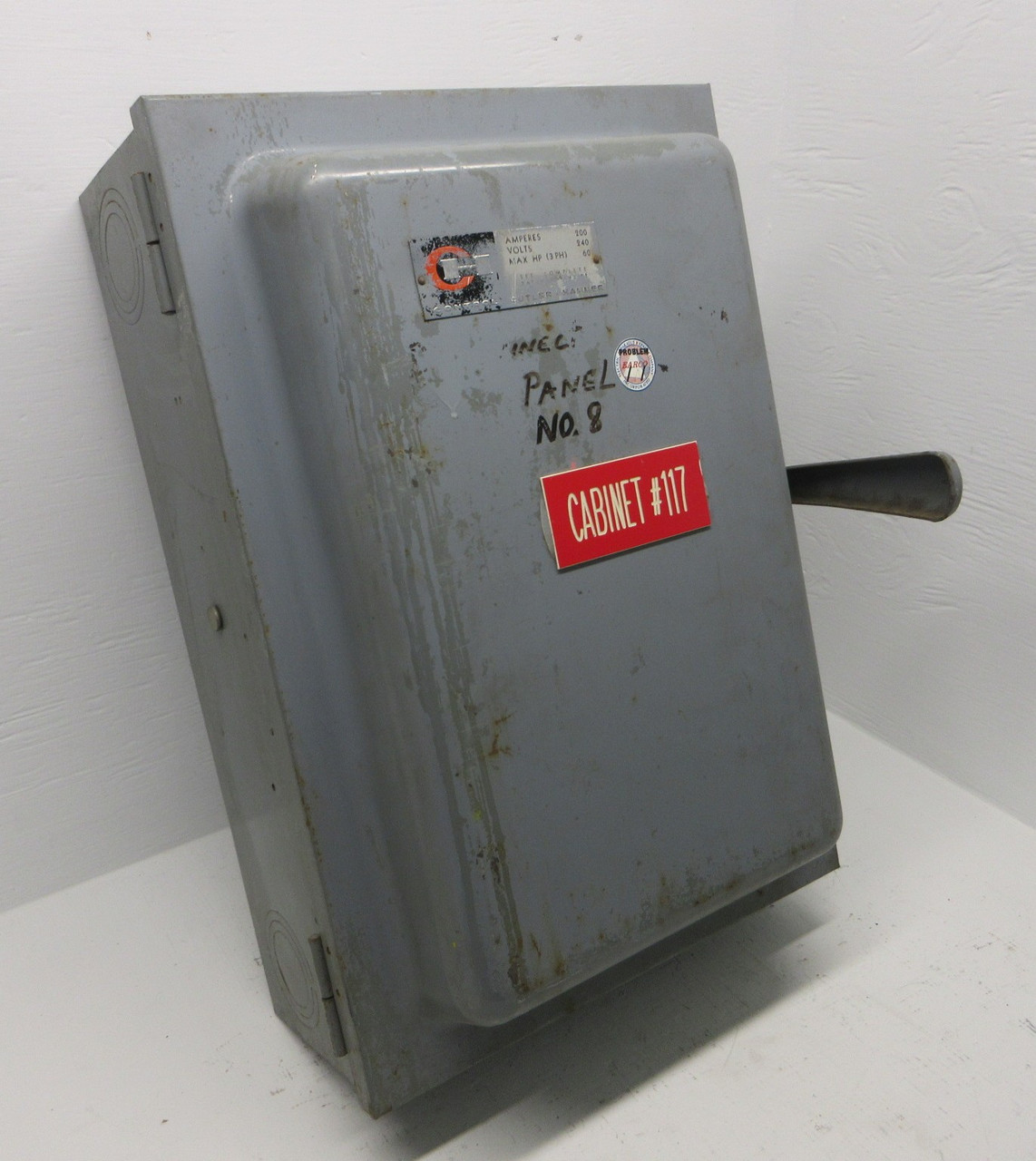 Cutler Hammer 4144H441 200A 240V 4W Fusible Safety Switch Disconnect CH w/ Fuses (AH1403-1)