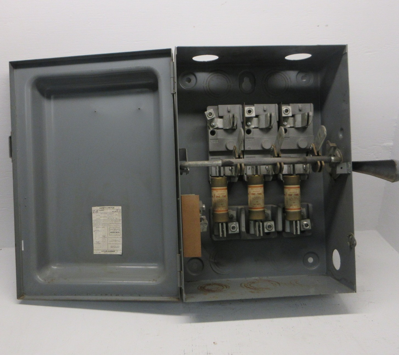 Cutler Hammer 4144H441 200A 240V 4W Fusible Safety Switch Disconnect CH w/ Fuses (AH1403-1)
