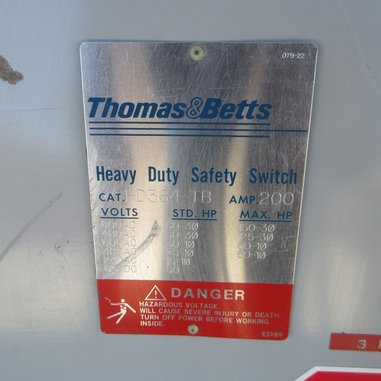 Thomas & Betts HD364-TB 200A 600V Fusible Safety Switch Disconnect w/ 150A Fuses (AH1404-1)