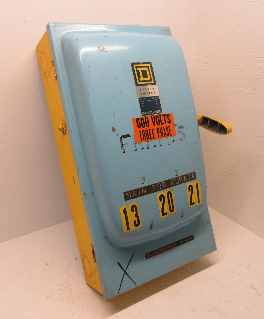 Square D H364 200A 600V Fusible Safety Disconnect Switch 200 Amp A1 (painted) (AH1407-1)