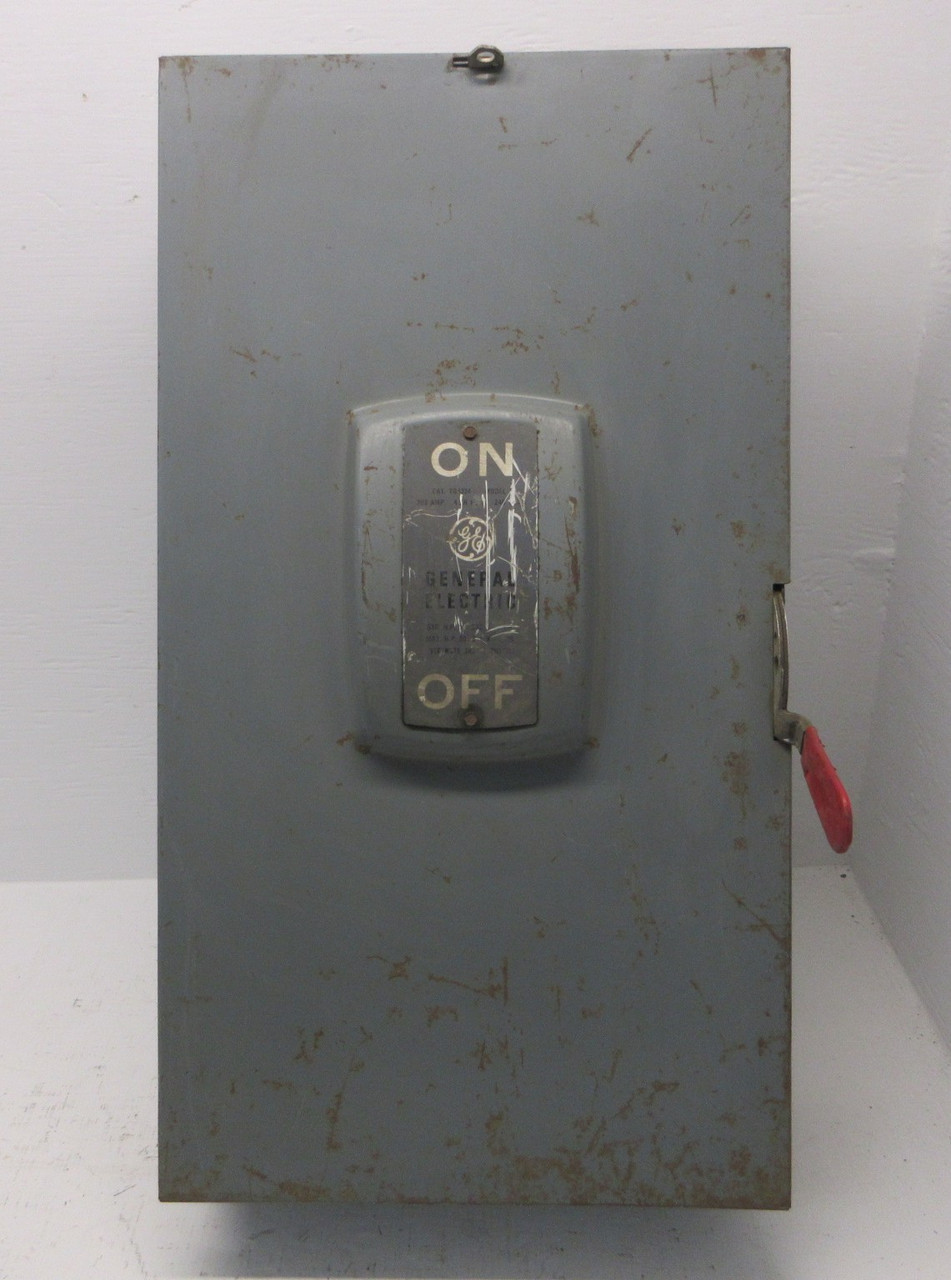 General Electric TG4324 200A 240V 4W Fusible Safety Switch Disconnect w/ Fuses (AH1410-1)