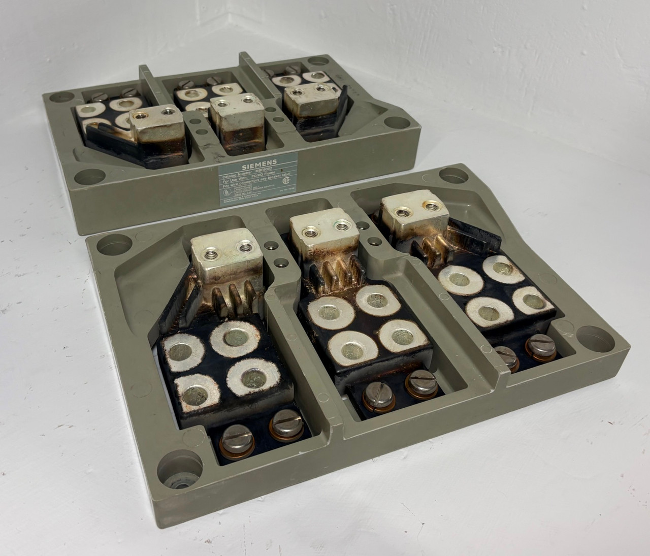 Siemens MBR9302 1600-2000 Amp Mounting Block Pair PD RD Sentron Breaker 2000A (EM5931-2)