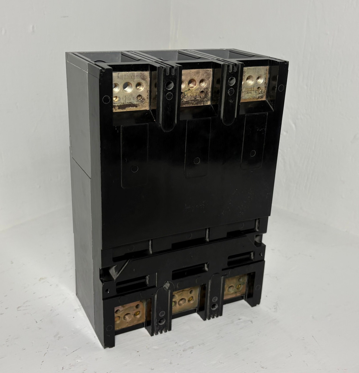Siemens JXD23B300 300A Sentron Circuit Breaker Type JXD2-A 240V 3P 300 Amp ITE (EM5933-2)