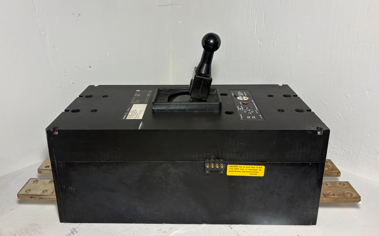 Westinghouse PCFG32000F 2000A Circuit Breaker w Ground & 2000 Amp Trip 600V PCFG (EM5923-1)