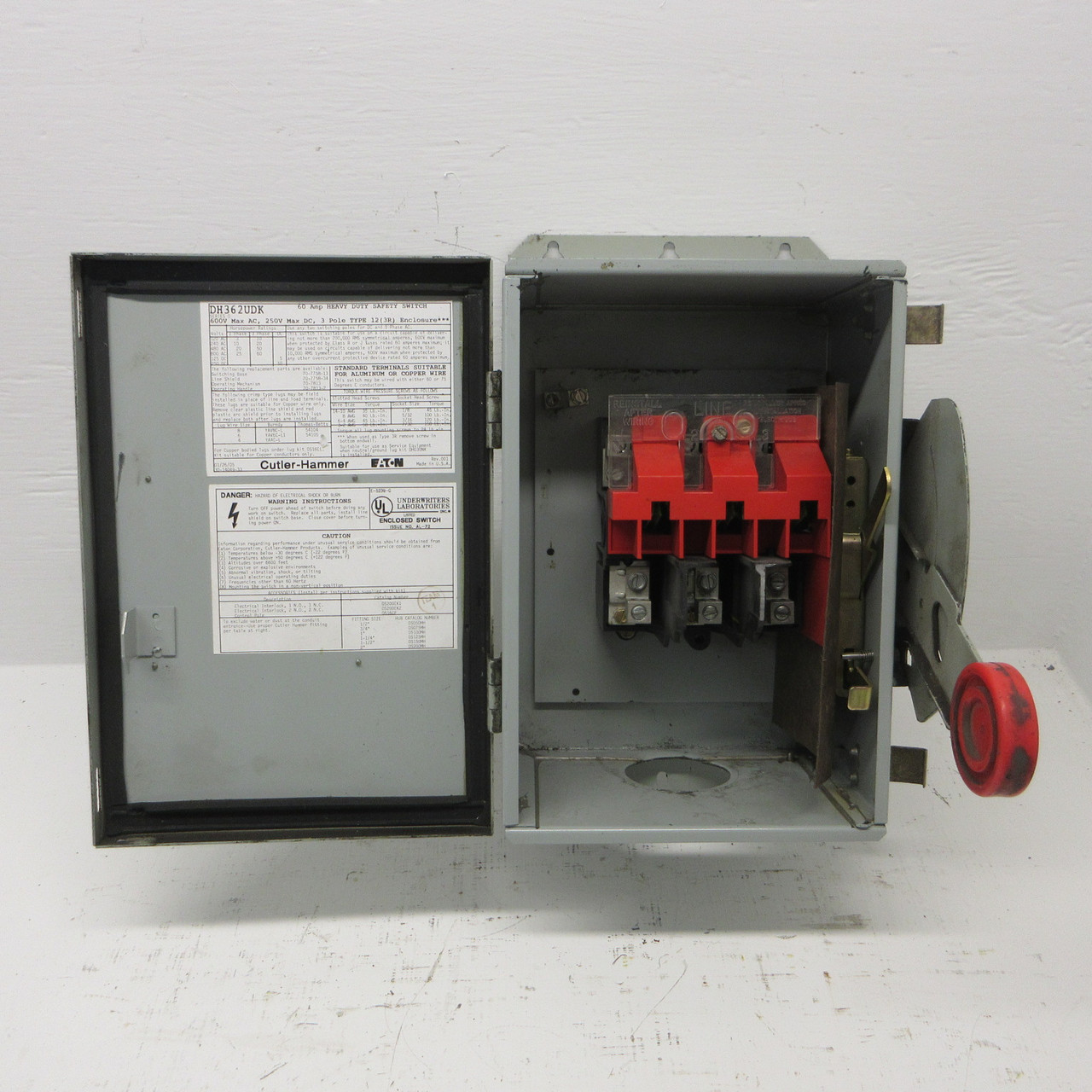 Eaton Cutler Hammer DH362UDK 60A 600V 3R 3P3W Non-Fusible Safety Switch 60 Amp (AH1421-2)
