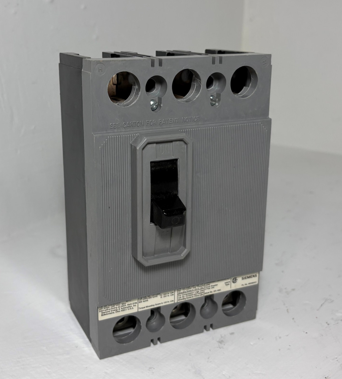 Siemens QJ23B225H 225A Circuit Breaker 3 Pole 42k @ 240V ITE 225 Amp HACR (EM5937-2)